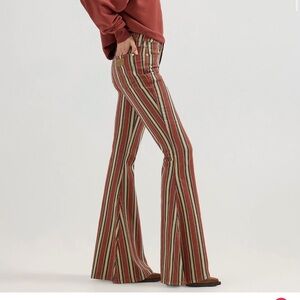 Wrangler x Lainey Wilson Denay stripe bell bottoms